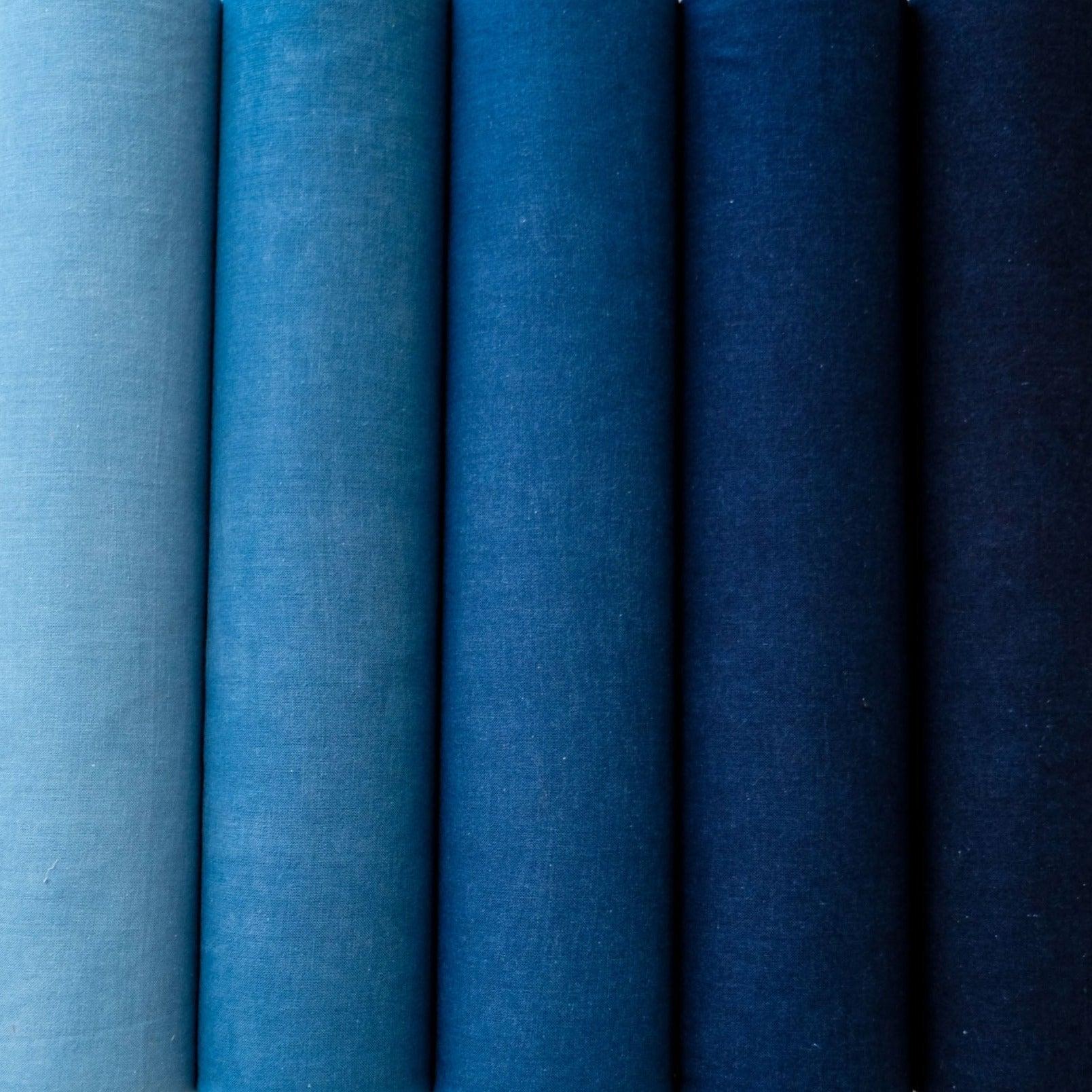 Natural variations in the color of indigo-dyed cloth